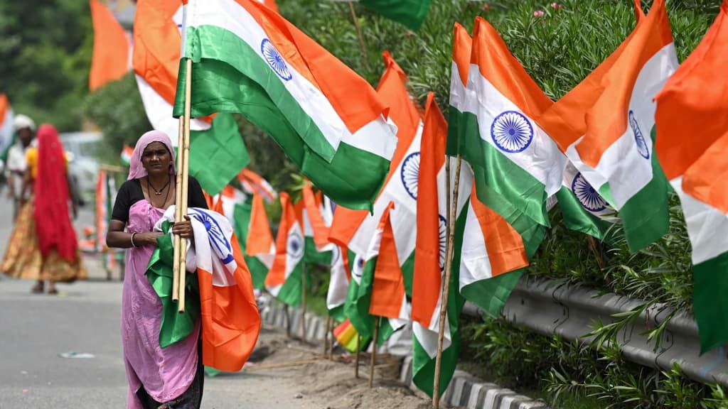 Dunyodagi eng yirik demokratiya xavf ostidami?