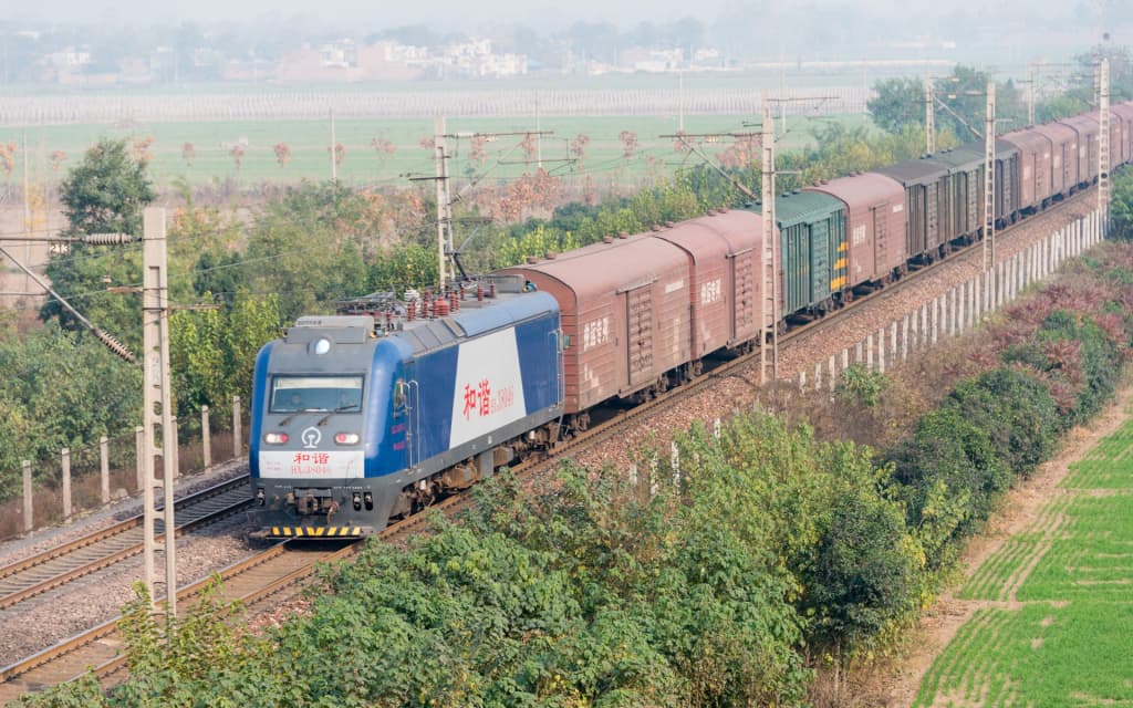 Tyanjindan Toshkentga temiryo‘l ochildi: masofalar qisqarmoqda, sarmoyalar ortmoqda