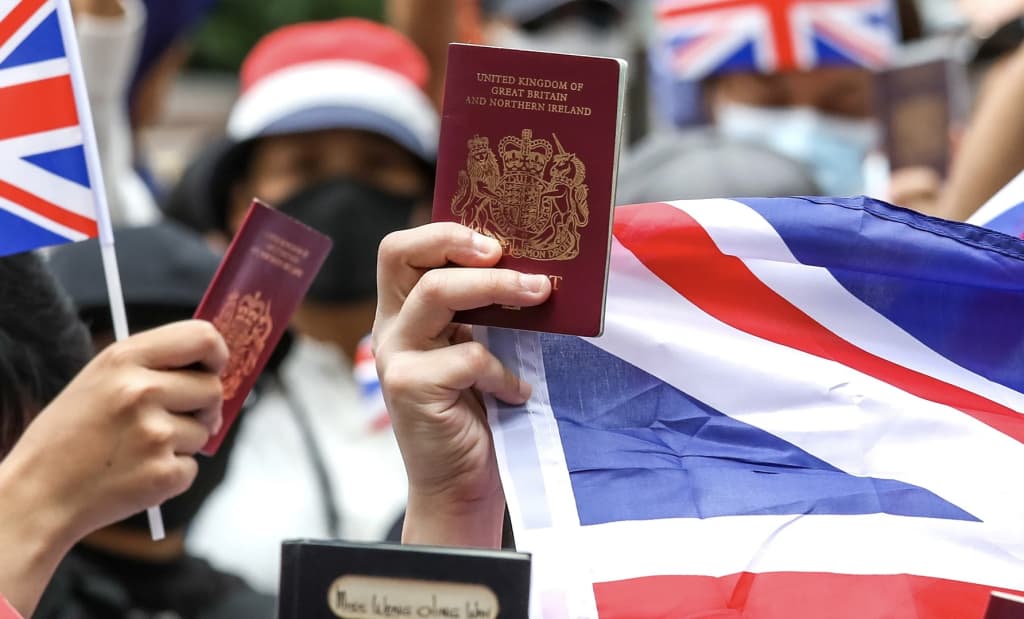 Америкаликлар Британия фуқаролигини олиш бўйича рекорд янгилади