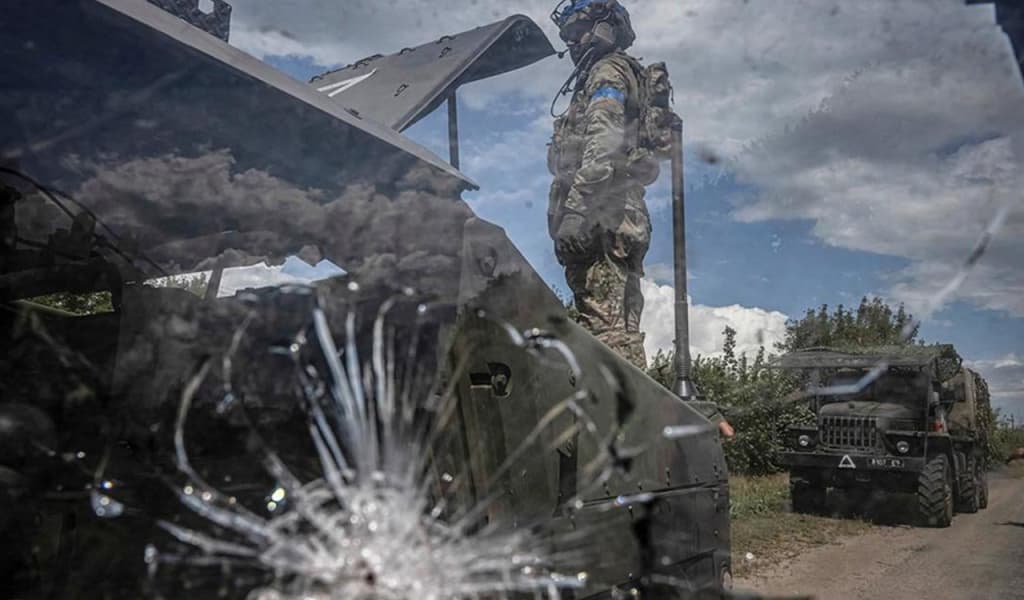 Россия яна иккита областни босиб олиш таҳдидидан сўнг Харкив остонасида 50 минг кишилик гуруҳни тўплади