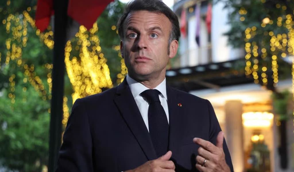 «Tramp Putinning tinchlik haqidagi va’dalari yolg‘on ekanini bilardi» — Makron