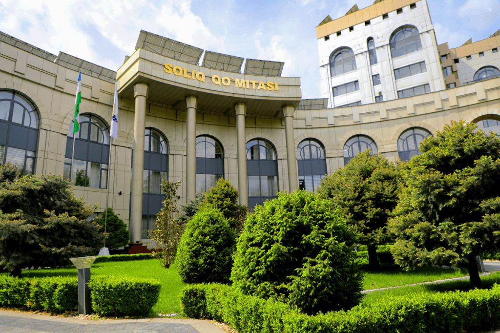 O‘zbekistonda yirik soliq to‘lovchilar hissasi ortib, byudjet tushumlari o‘smoqda