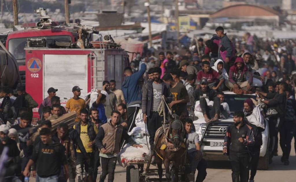 G‘azoda insonparvarlik yordami punkti yaqinida otishma: 25 kishi halok bo‘ldi