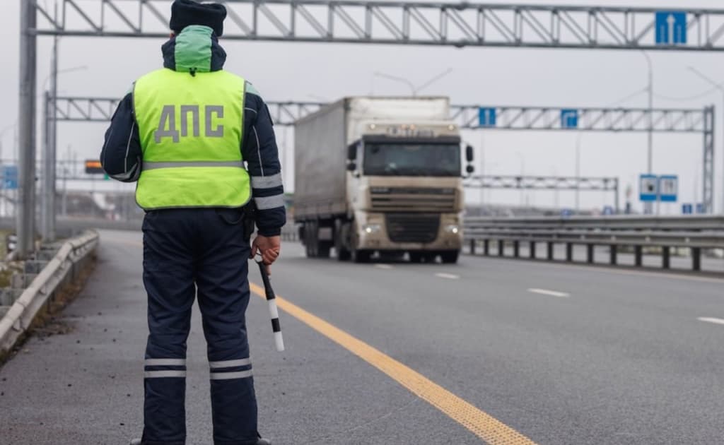 Rossiyada Ukraina hujumidan so‘ng furalar ommaviy tekshiruvdan o‘tkazilmoqda