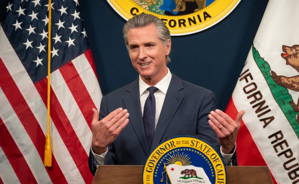 Kaliforniya gubernatori Trampning qarori ustidan sudga da’vo kiritmoqchi