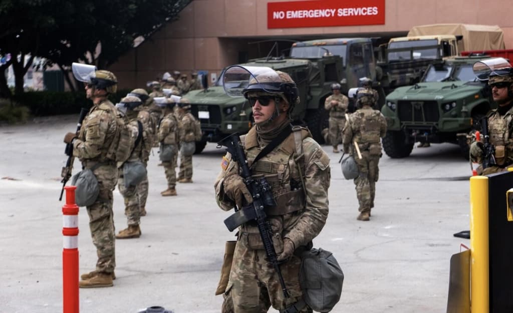 Los-Anjelesda noroziliklarga 700 nafar dengiz piyoda askarlari safarbar etildi