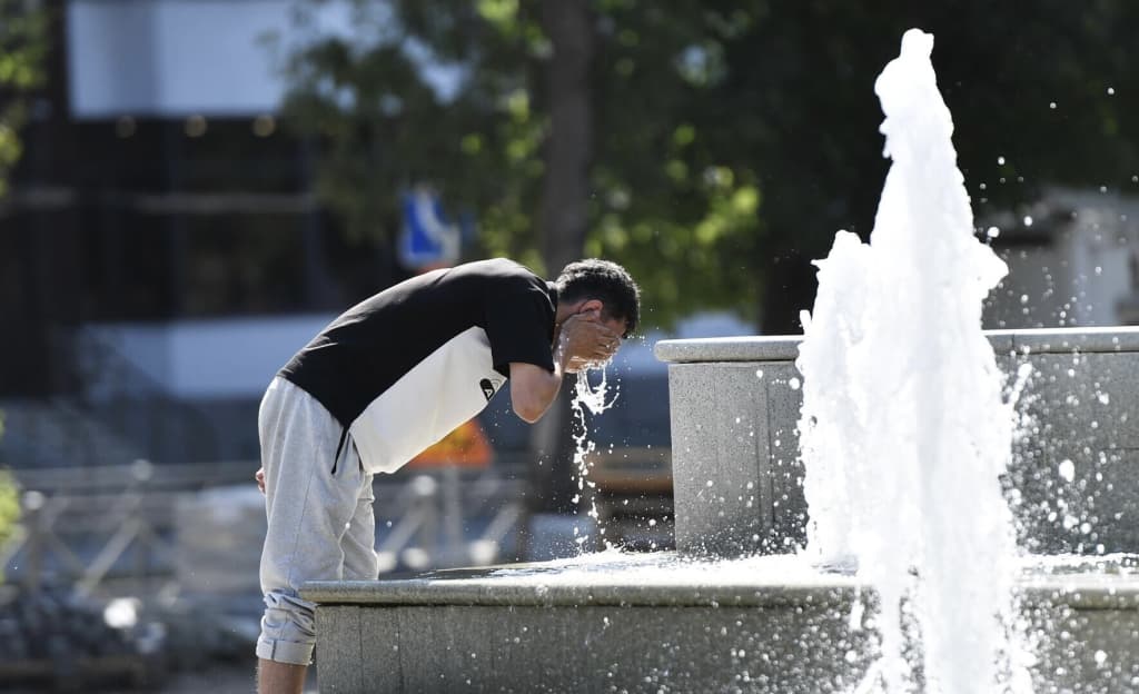 Jazirama kunlar boshlandi: aholiga issiqdan himoyalanish bo‘yicha muhim tavsiyalar
