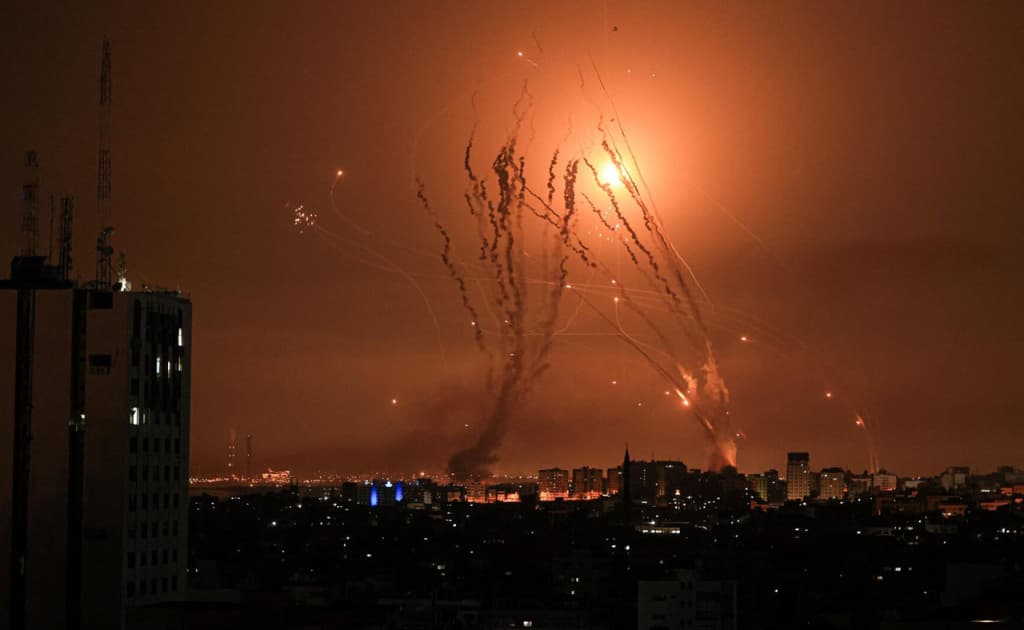 Isroil Eron raketalari «Temir gumbaz»ni yorib o‘tganini tan oldi