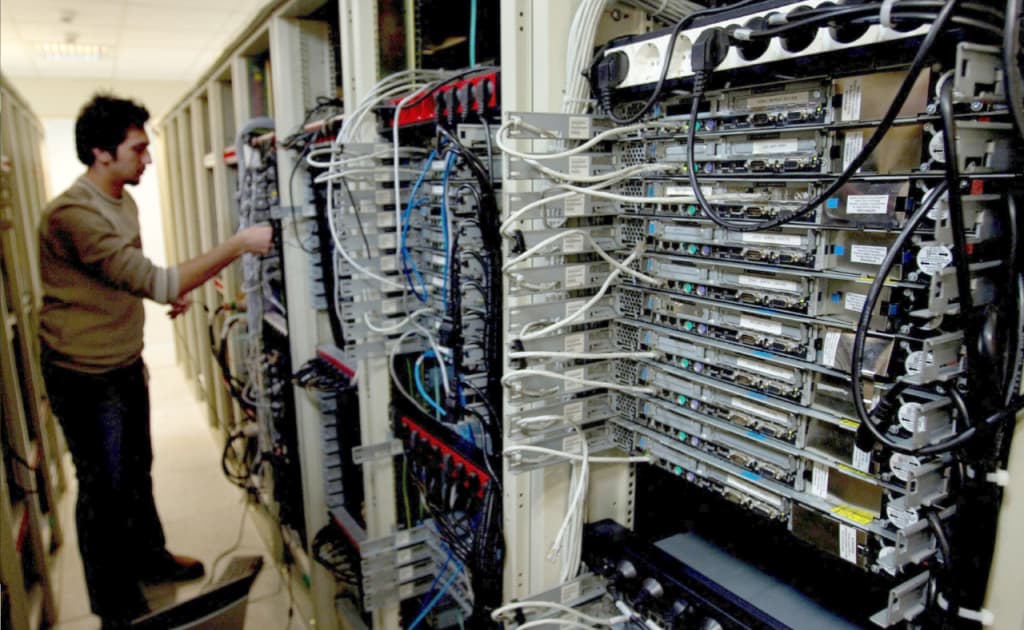 Eron rasmiylariga Internet tarmog‘idan foydalanish taqiqlandi