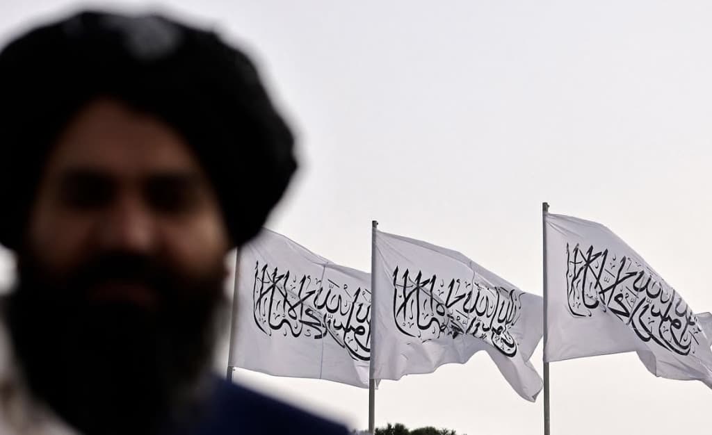 Tolibon cheklovlari Termizdagi savdo hududini inqirozga olib kelmoqda