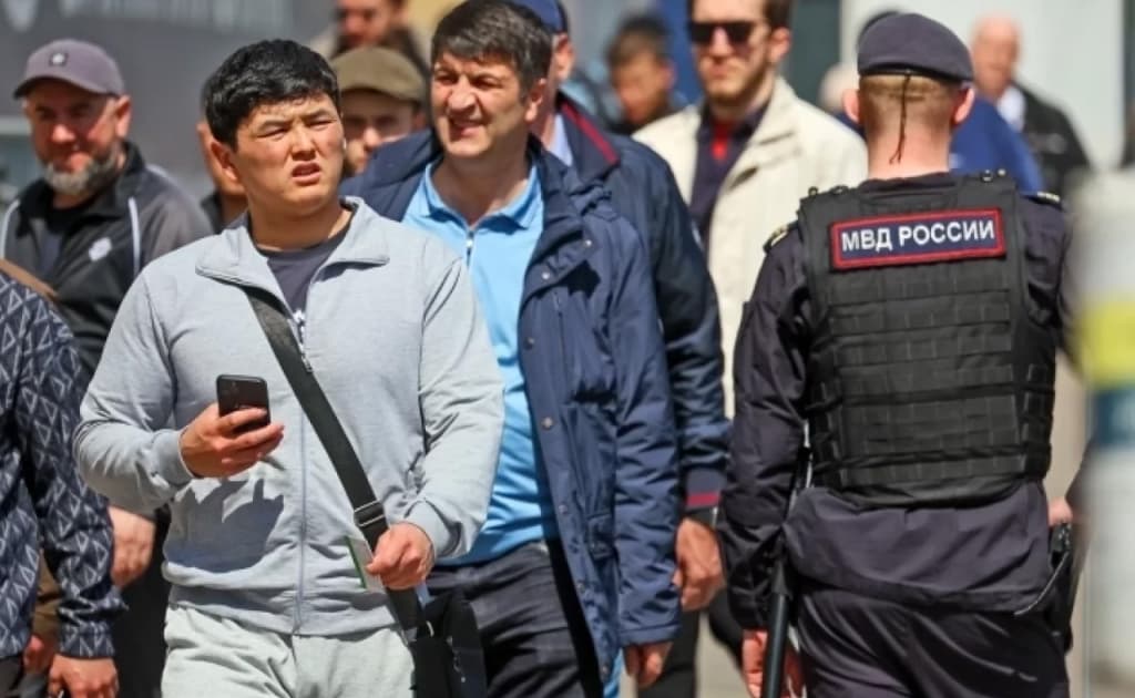 Putin «rus tilini o‘rganing» deydi. Bu bilan o‘zbek muhojirlariga nisbatan zo‘ravonlik to‘xtaydimi?