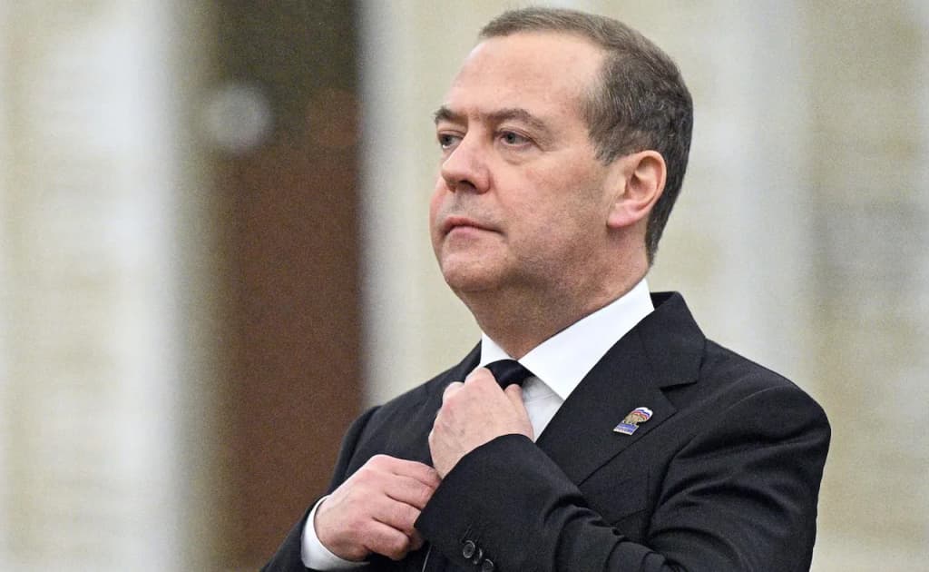 Medvedev Tramp tanqidiga javob berdi va yadroviy qurol masalasi bo‘yicha o‘zini oqladi