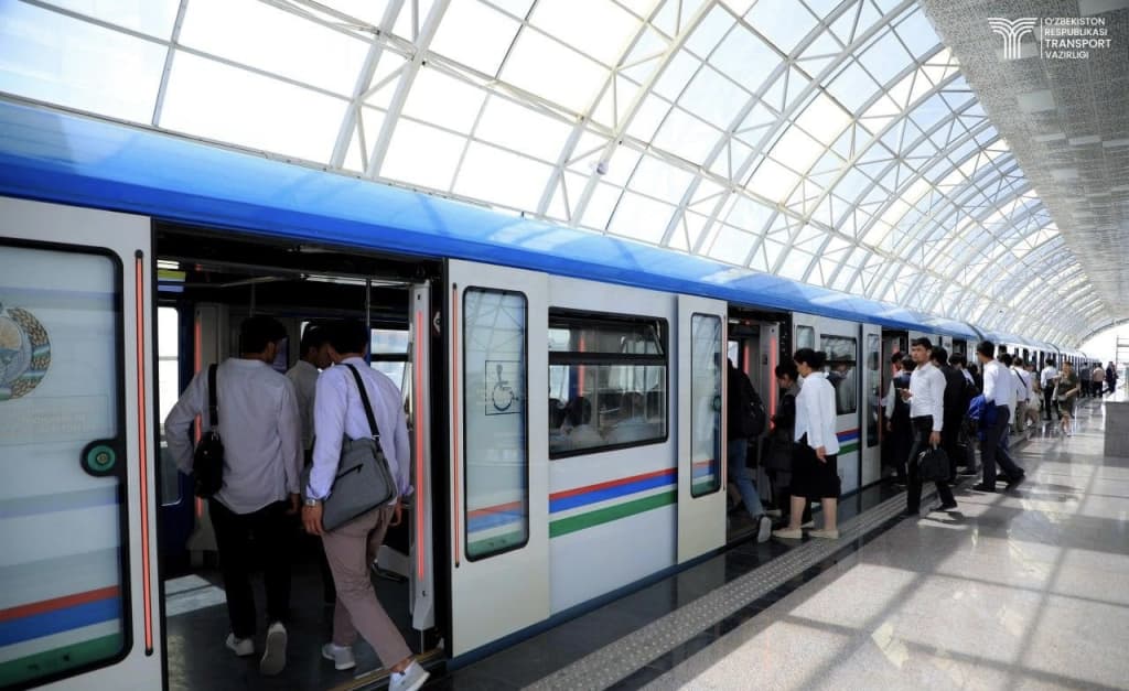 Toshkent metrosida relslar olib tashlandi, yo‘lovchilar qiynalmoqda