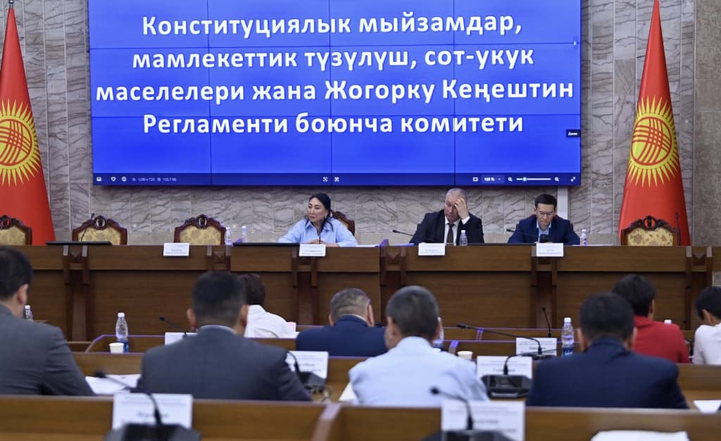 Davlat tilini bilmaydigan amaldorlar jarimaga tortiladi