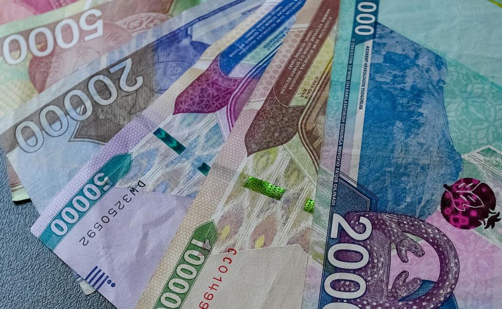 Hokimlik, pensiya jamg‘armasi va g‘aznachilik oylik maoshlari vazirlik xodimlari oyliklari bilan tenglashtiriladi