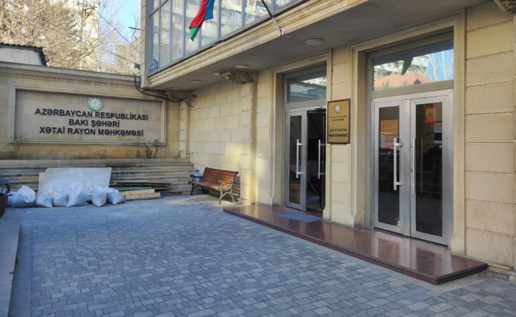 Ozarbayjon rus jurnalistlarini qamoqqa tashladi