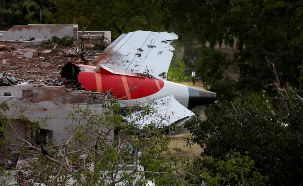 Air India kompaniyasi 260 kishi halok bo‘lgan Boeing 787 halokati bo‘yicha dastlabki hisobotni e’lon qildi
