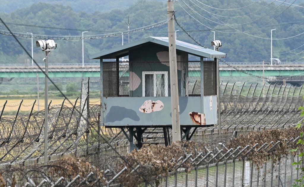 Shimoliy Koreyadan qochgan ayol Kim Chen Inni sudga berdi