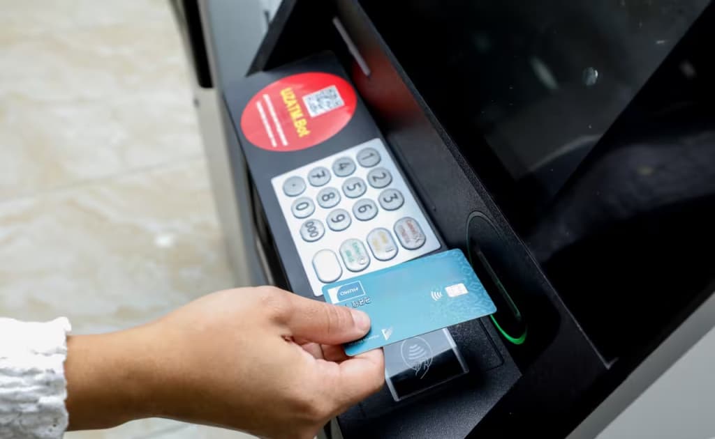 O‘zbekistonda bank kartalari soni 62 milliondan oshdi