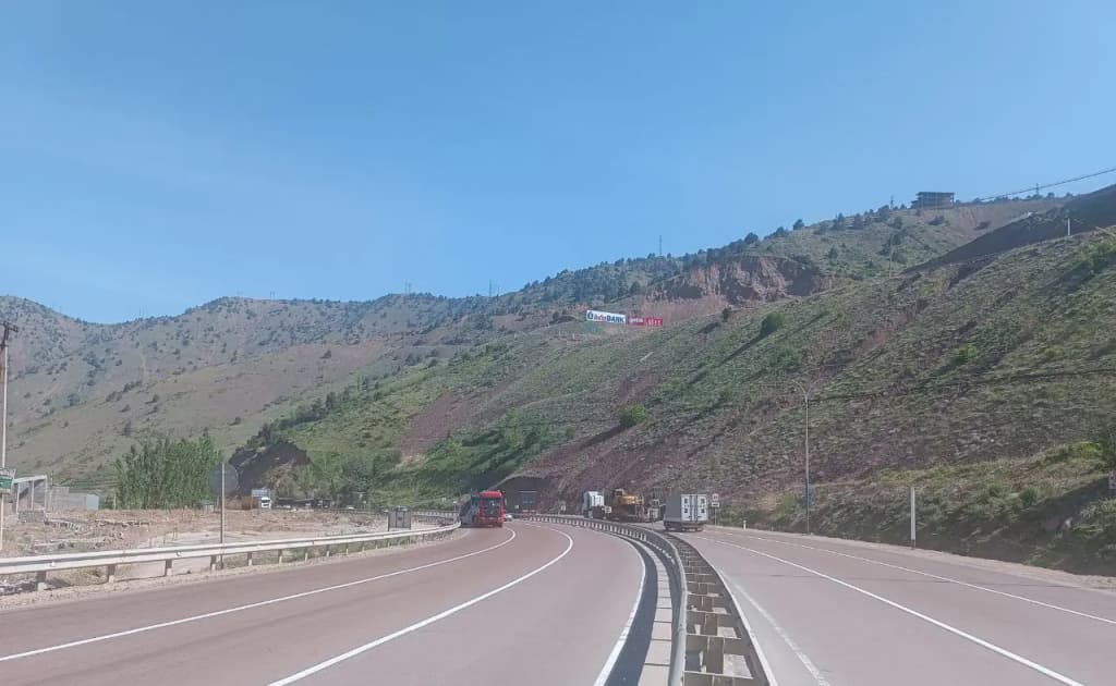 Yukni ortiqcha olsang — jarimaga tushasan: trassalarga elektron tarozilar o‘rnatilyapti