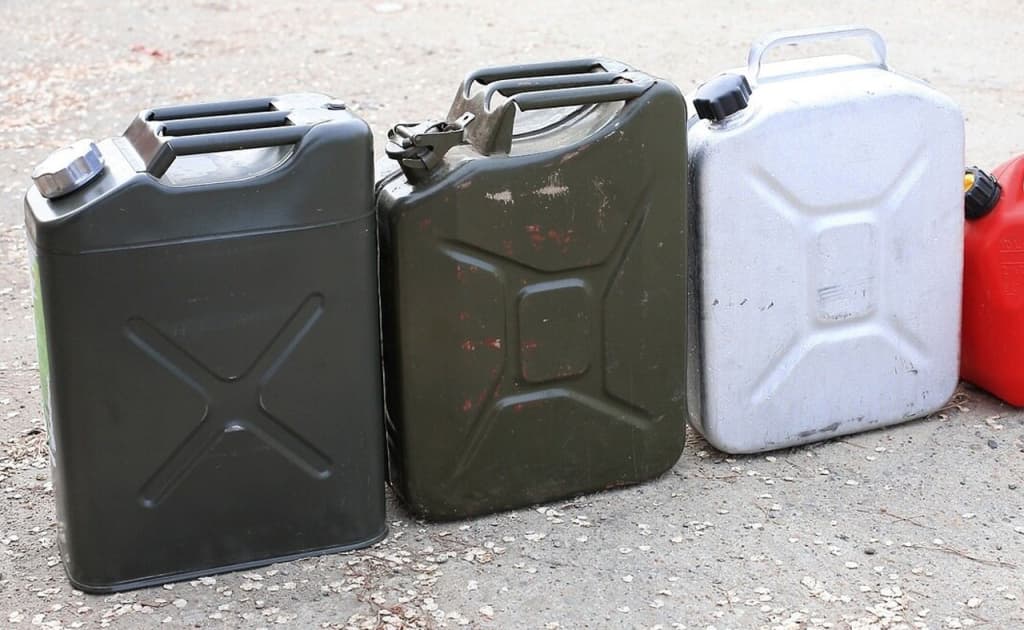 Qozog‘iston-O‘zbekiston chegarasida tunnel orqali yoqilg‘i olib chiquvchi guruh fosh etildi