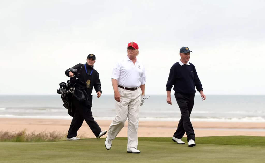 Tramp o‘z shaxsiy golf maydonlarini targ‘ib etish uchun Shotlandiyaga bordi