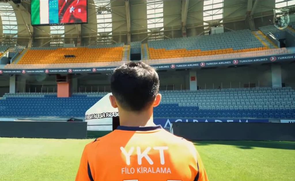 Rasman: Fayzullayev endi Shomurodov bilan bir jamoada o‘ynaydi