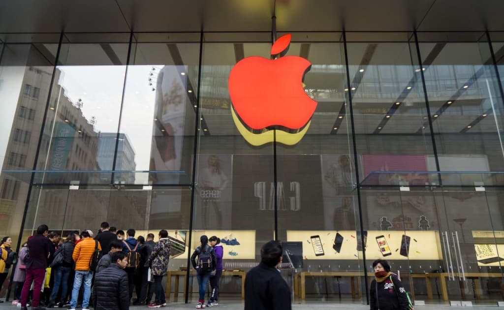 Apple Xitoyda birinchi marta do‘konini yopadi