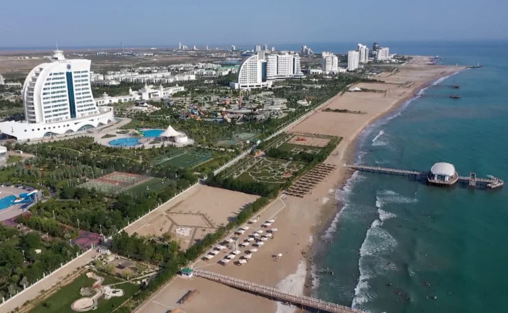 Mirziyoyev BMT konferensiyasida ishtirok etish uchun Turkmanistonga amaliy tashrif buyuradi