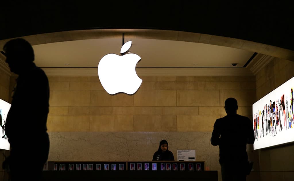 Apple Tramp bosimi ostida AQSHga 100 mlrd dollar sarmoya kiritadi