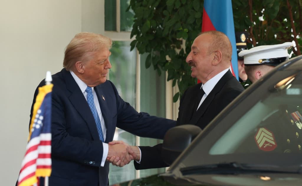 Алиев ва Пашинян Трамп иштирокида тўлиқ оташкесим декларациясини имзолади