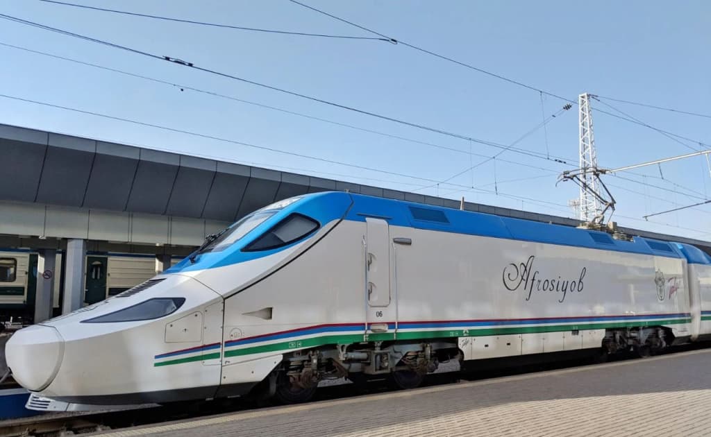 «Afrosiyob» tezyurar poyezdlarida Wi-Fi ishlay boshladi