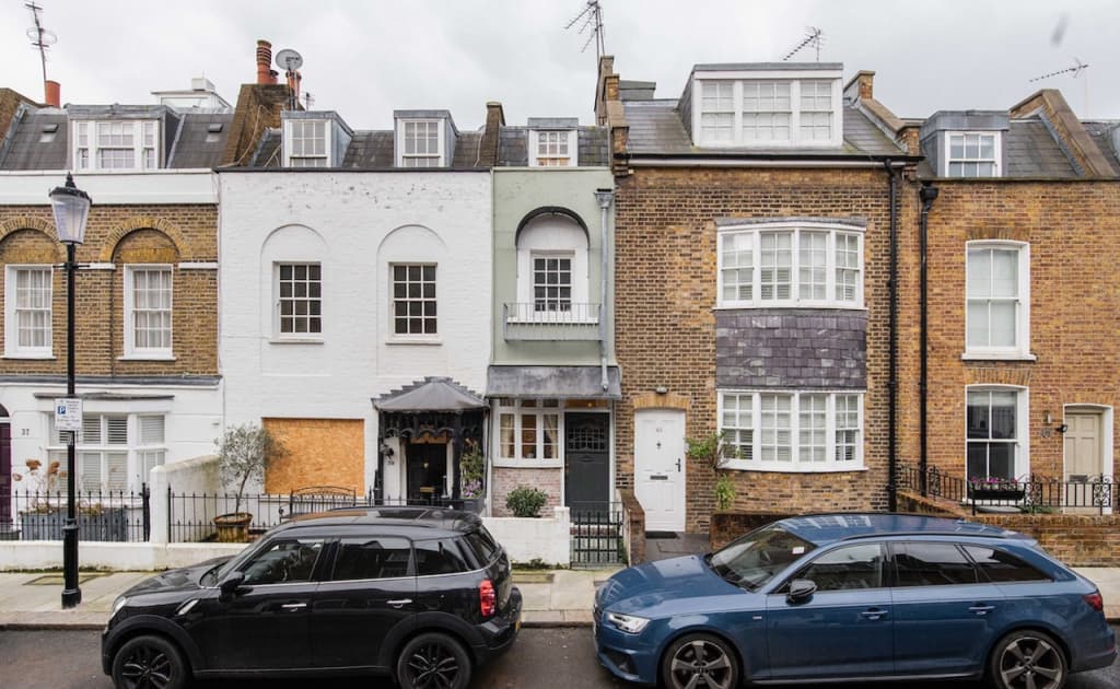 Londondagi eng tor uy 2 mln dollardan ziyod narxga sotuvga qo‘yildi