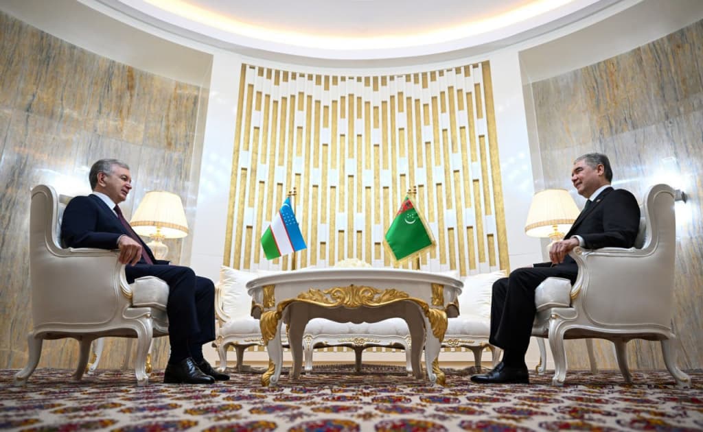 Avazada Shavkat Mirziyoyev Gurbanguli Berdimuhamedov bilan yuzma-yuz muzokara o‘tkazdi