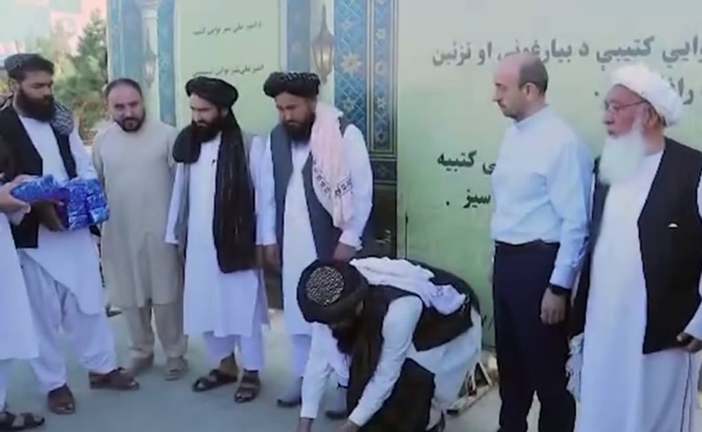 «Tolibon» Alisher Navoiy yodgorligini qaytadan qurmoqchi