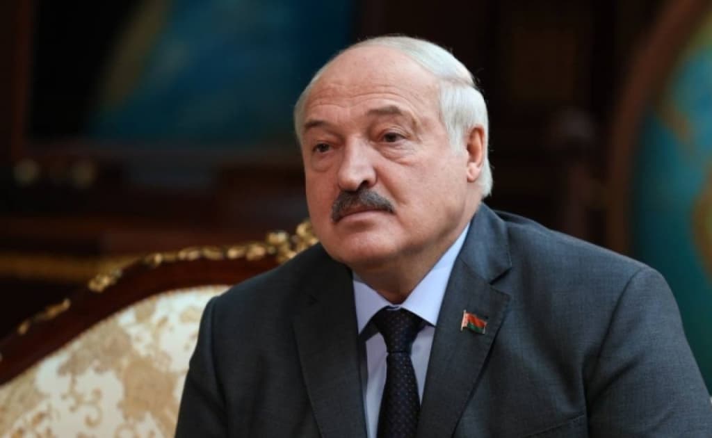 Ukraina butunlay yo‘q bo‘lib ketmaslik uchun tinchlik bitimini imzolashi zarur — Lukashenko
