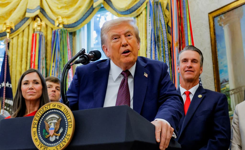 Tramp Rossiyaga bosim bo‘yicha ikkinchi va uchinchi bosqichni e’lon qildi