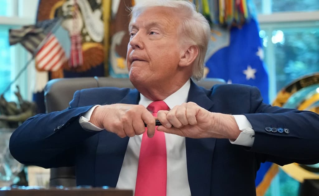 Tramp Rossiyaga qarshi sanksiyalarning «ikkinchi bosqichi»ga tayyor