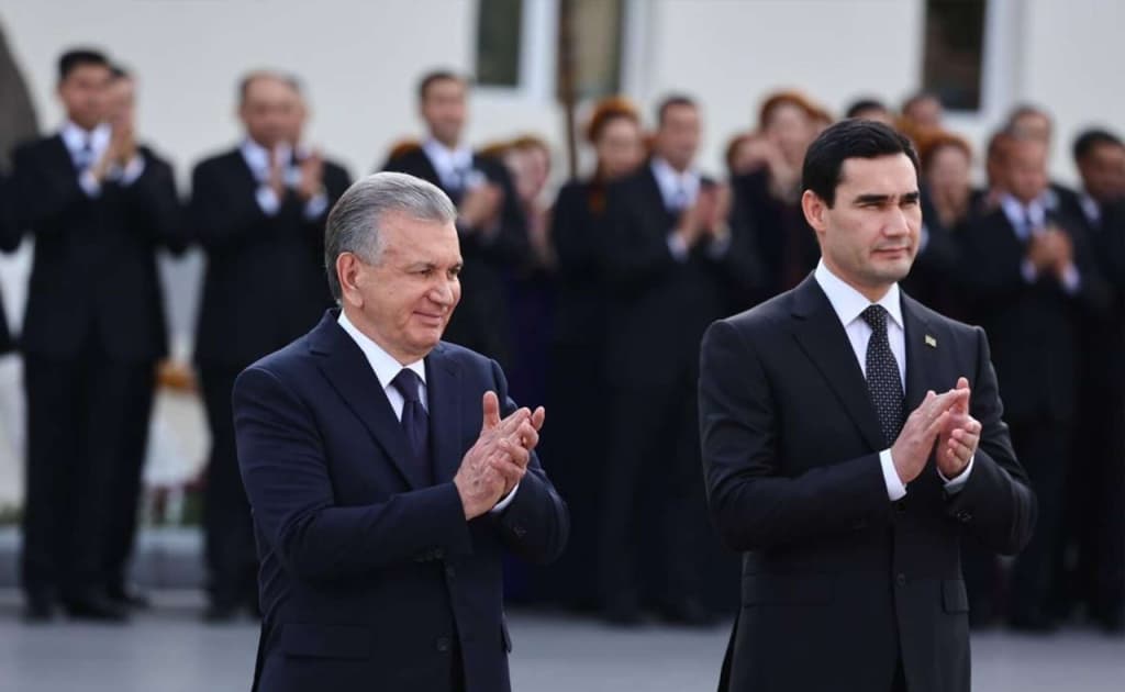Shavkat Mirziyoyev Serdar Berdimuhammedovga qo‘ng‘iroq qildi