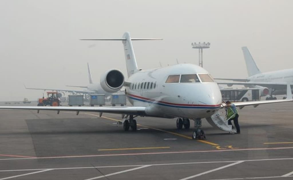 Moskvada ikki yo‘lovchi samolyoti to‘qnashib ketdi