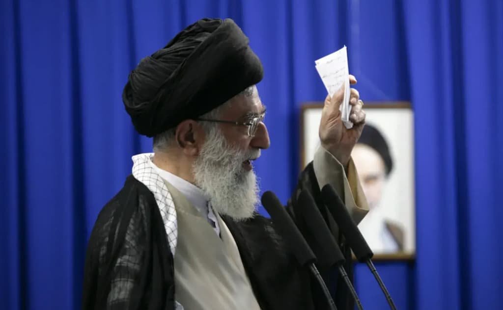 Eron yadroviy quroldan voz kechdi: oyatulloh Xominaiy rasmiy izoh berdi