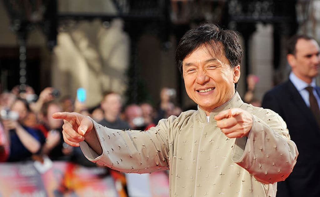 Jeki Chan Olmaotada ko‘rinish berdi