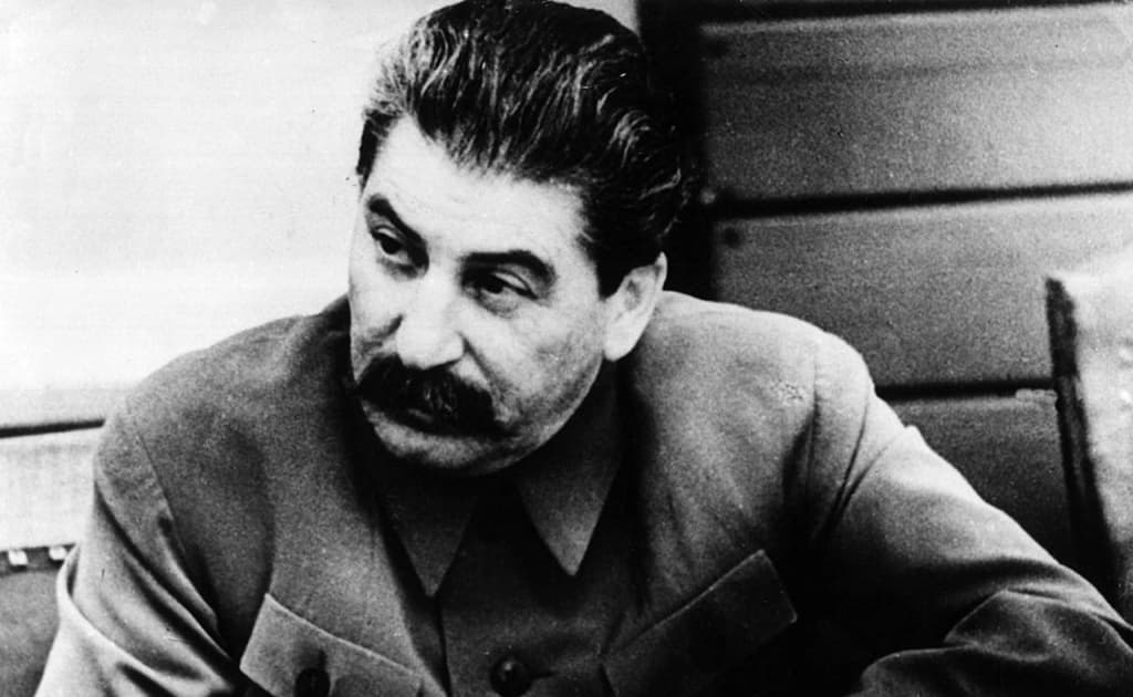Arxivlarga qulf: Rossiya Stalin qatag‘onlari haqidagi ma’lumotlarni yashirmoqda