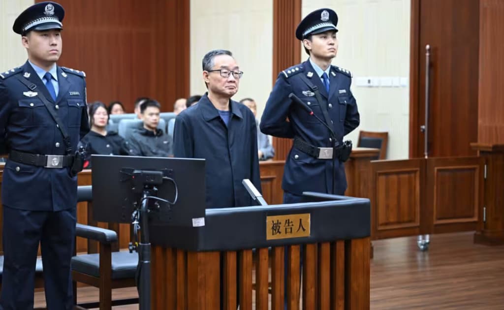 Хитойда собиқ вазир ўлим жазосига ҳукм қилинди