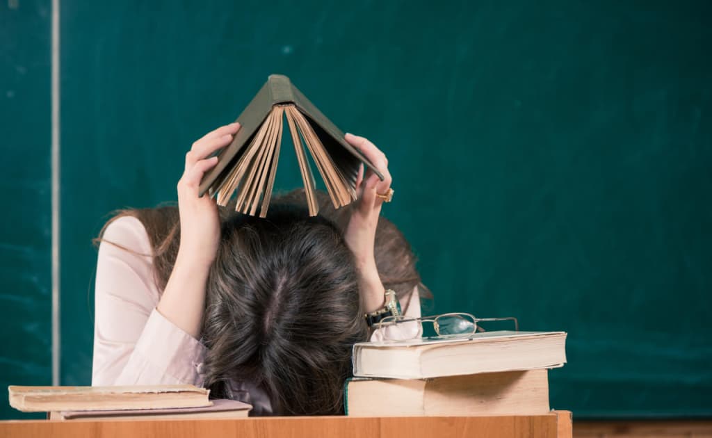 Maktab ta’limi vazirligini sudga bergan o‘qituvchilar yutqazdi