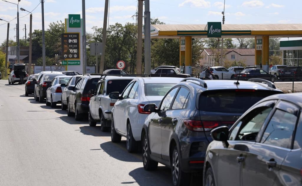 Rossiyaning 57 ta hududi benzin tanqisligiga duch keldi