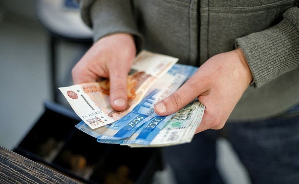 Rossiya Hisob palatasi mamlakat iqtisodiyotida retsessiya xavfi haqida ogohlantirdi