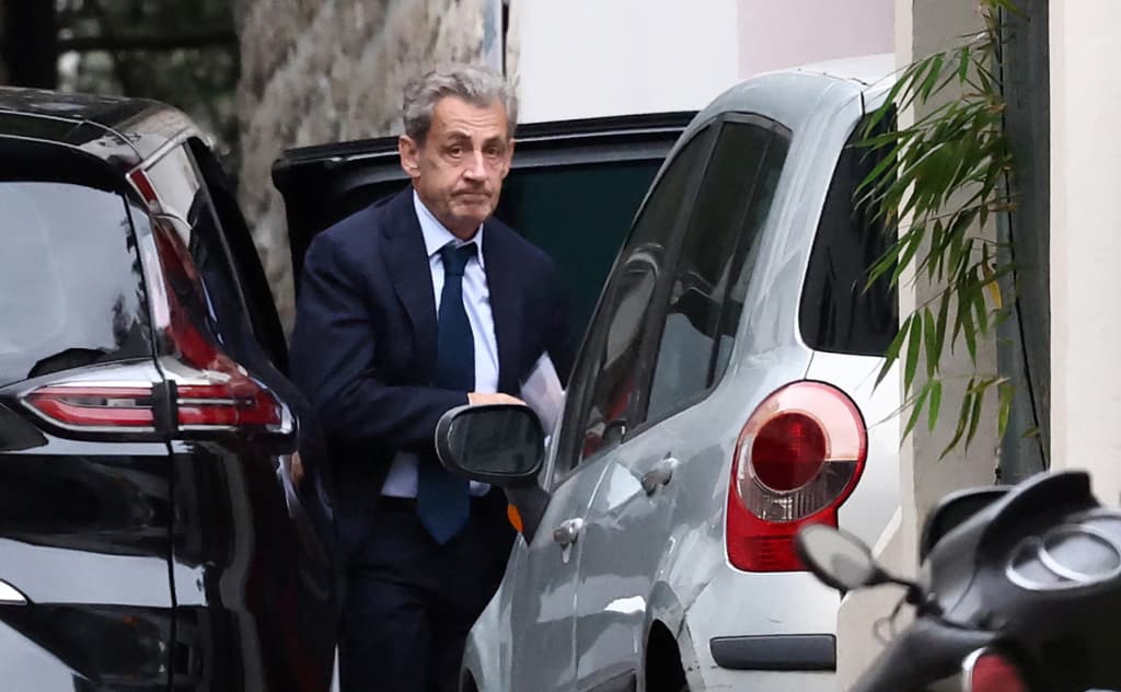 Fransiyaning sobiq prezidenti Nikolya Sarkozi 21 oktyabrda qamoqxonaga yo‘l oladi