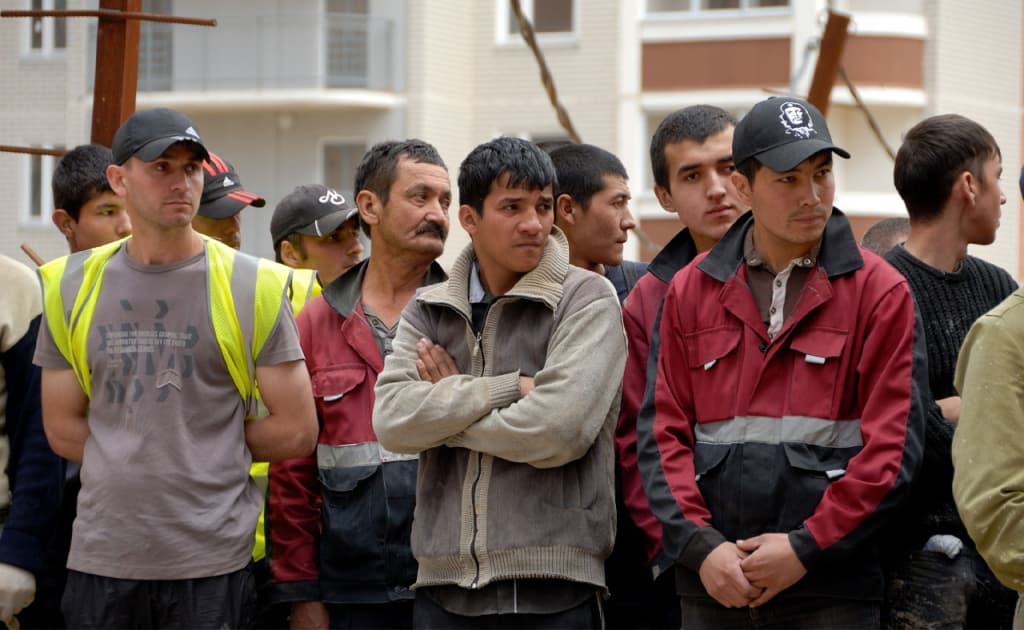 Putin migrant oilalar sonini cheklaydigan yangi siyosatni tasdiqladi