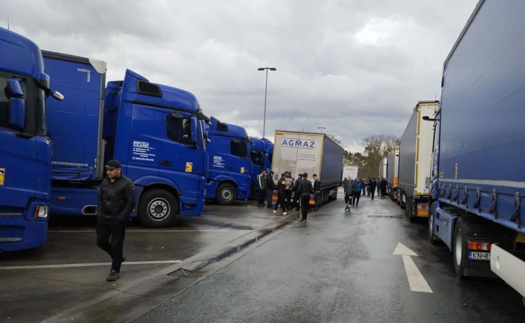O‘zbekistonlik haydovchilar Rossiyada bir yilda 90 kundan ortiq qololmasligi eslatildi